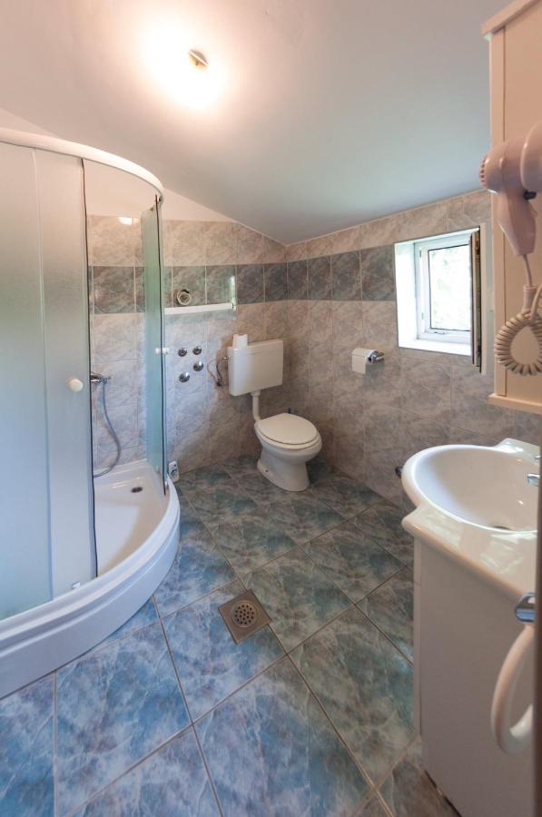 Pag Marina Rooms & Apartment Luaran gambar
